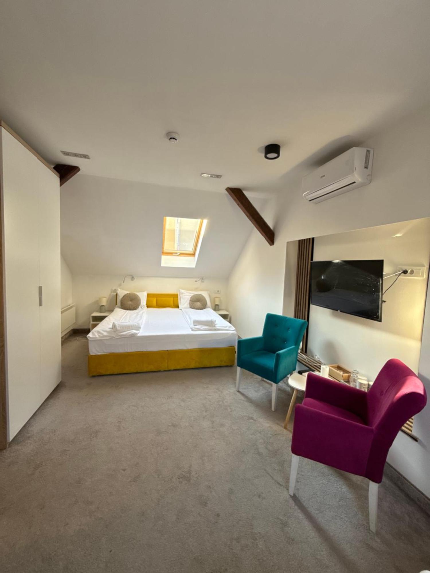 Deluxe Nortel Hotel ซาราเยโว ภายนอก รูปภาพ