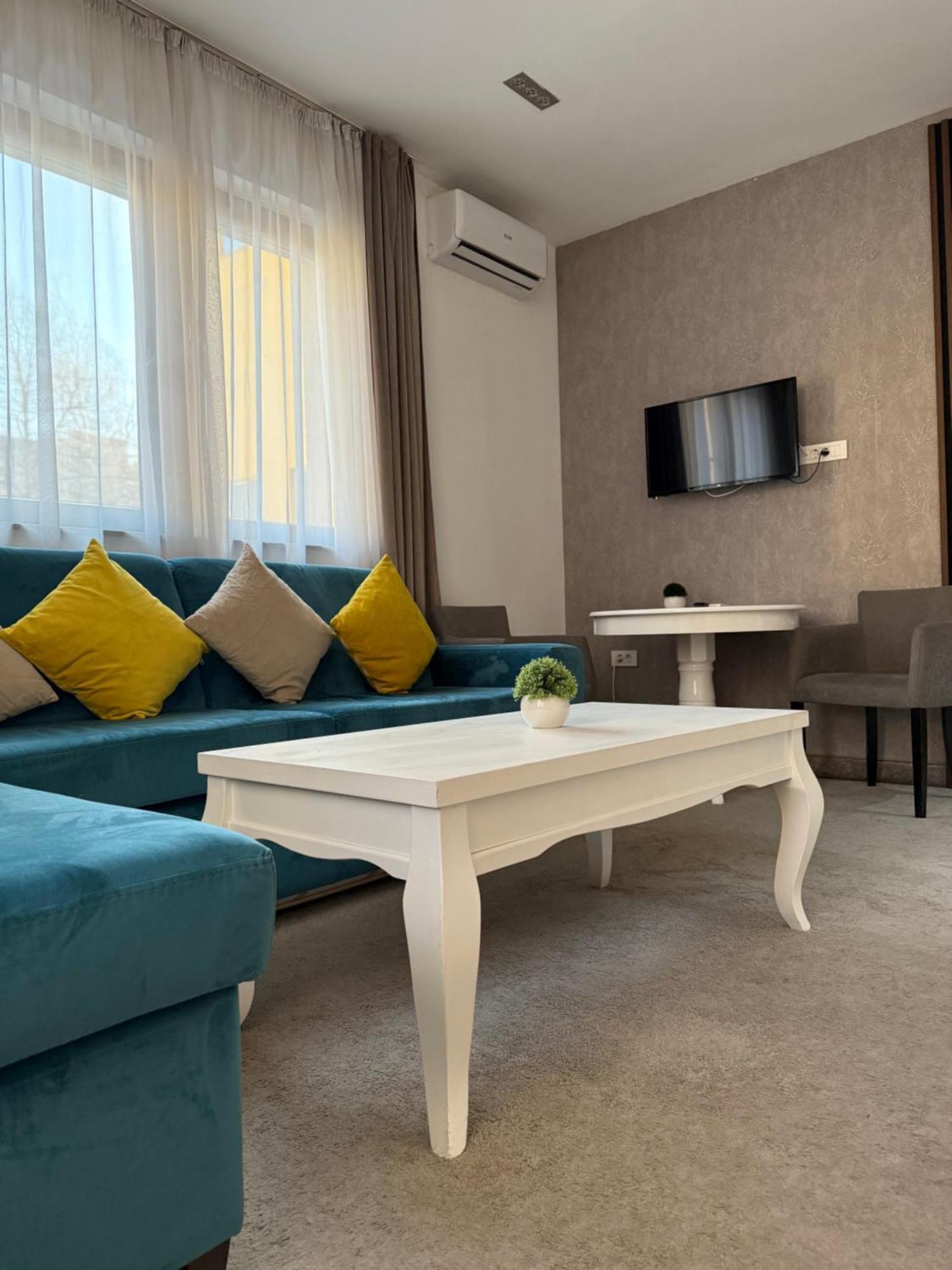 Deluxe Nortel Hotel ซาราเยโว ภายนอก รูปภาพ
