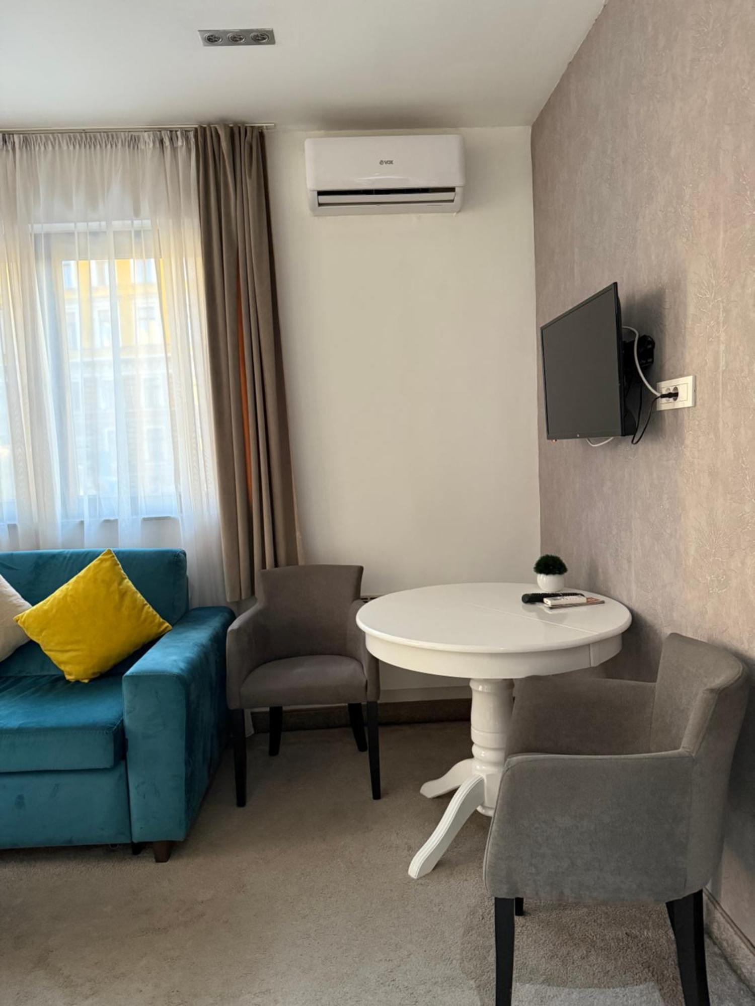 Deluxe Nortel Hotel ซาราเยโว ภายนอก รูปภาพ