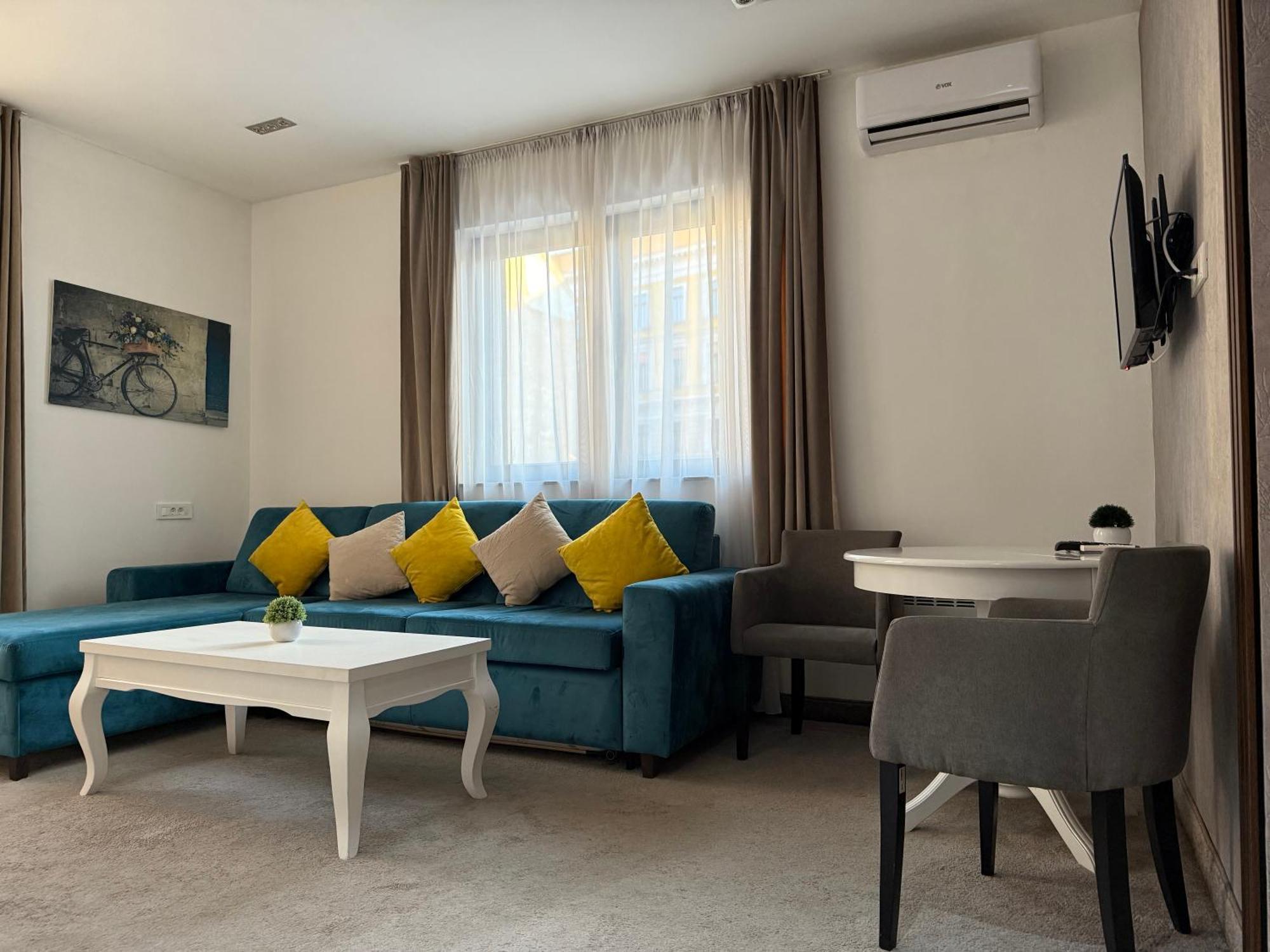 Deluxe Nortel Hotel ซาราเยโว ภายนอก รูปภาพ