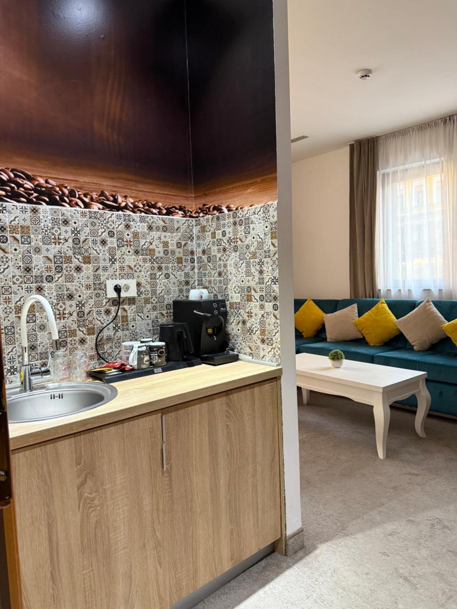 Deluxe Nortel Hotel ซาราเยโว ภายนอก รูปภาพ